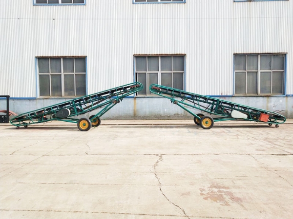 Mobile belt conveyor